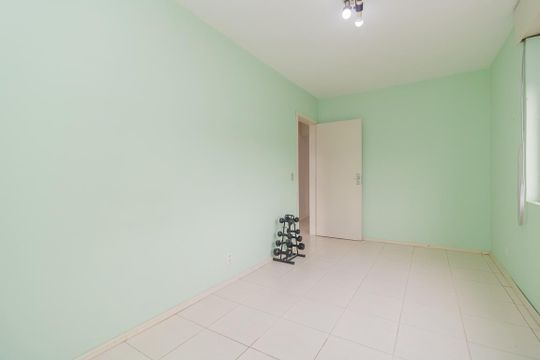 Quarto 1 de apartamento para alugar com 2 quartos, 56m² em Partenon, Porto Alegre