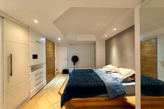 Suíte de apartamento à venda com 2 quartos, 129m² em Laranjeiras, Rio de Janeiro