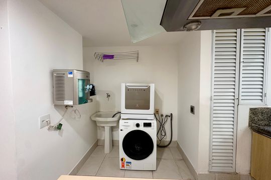 Área de Serviço de apartamento à venda com 2 quartos, 129m² em Laranjeiras, Rio de Janeiro