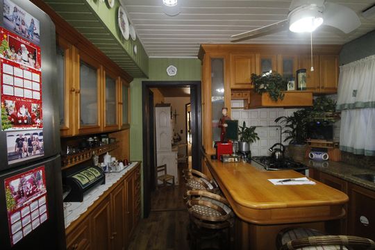 Cozinha 1 de casa à venda com 5 quartos, 550m² em Boa Vista, Porto Alegre