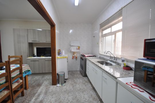 Cozinha de casa para alugar com 4 quartos, 350m² em Jardim Guapira, São Paulo