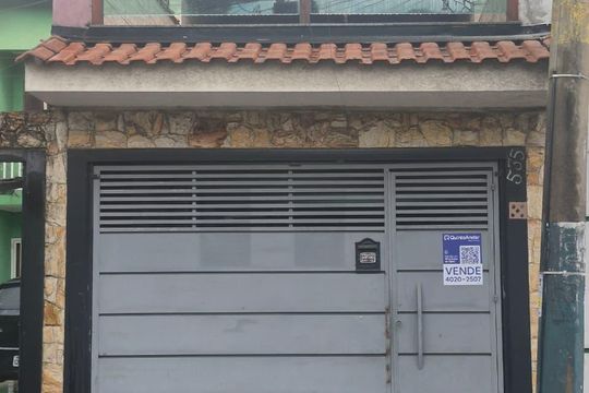 Fachada de casa à venda com 3 quartos, 122m² em Parque Cruzeiro do Sul, São Paulo