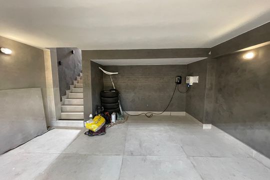 Garagem de casa à venda com 3 quartos, 140m² em Jardim Bonfiglioli, São Paulo