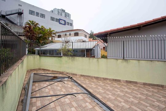 Sacada de casa para alugar com 5 quartos, 355m² em Centro, Diadema