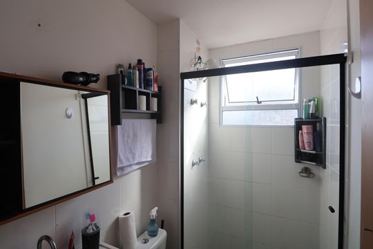 Banheiro Social de apartamento à venda com 2 quartos, 44m² em Estância Velha, Canoas
