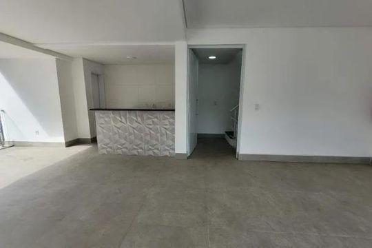 Casa à venda com 3 quartos, 304m² em Vila Alpina, Santo André