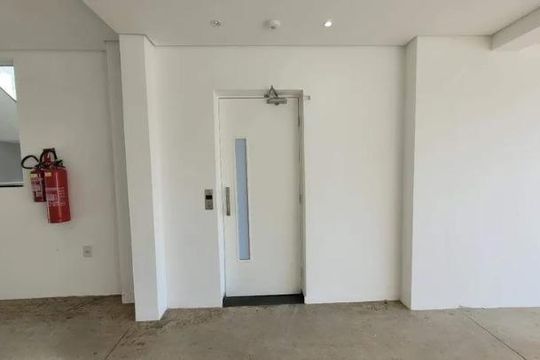 Casa à venda com 3 quartos, 304m² em Vila Alpina, Santo André