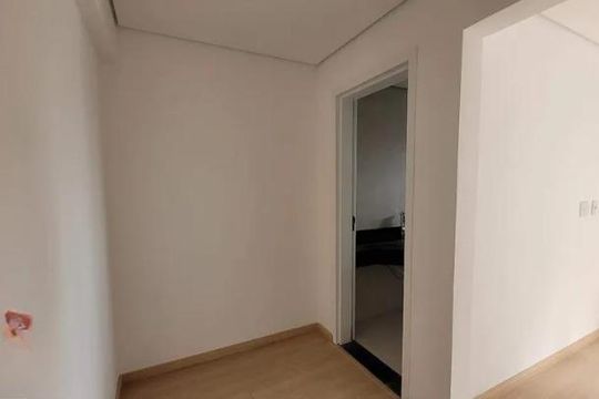 Casa à venda com 3 quartos, 304m² em Vila Alpina, Santo André
