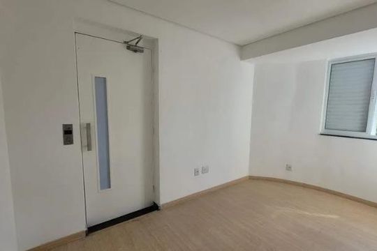 Casa à venda com 3 quartos, 304m² em Vila Alpina, Santo André