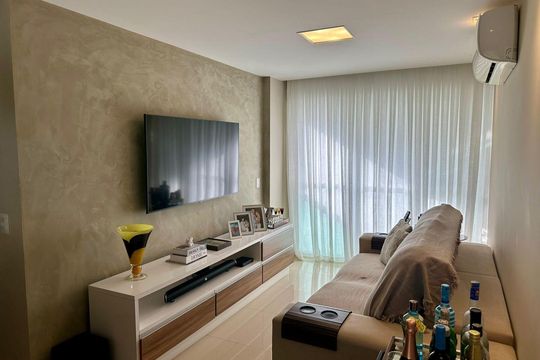 Sala de apartamento à venda com 2 quartos, 71m² em Recreio dos Bandeirantes, Rio de Janeiro