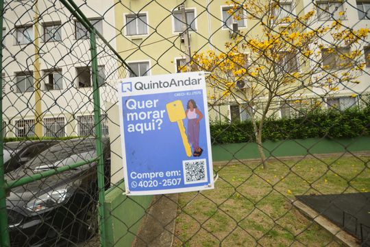 Placa de apartamento para alugar com 2 quartos, 44m² em Campo Grande, Rio de Janeiro