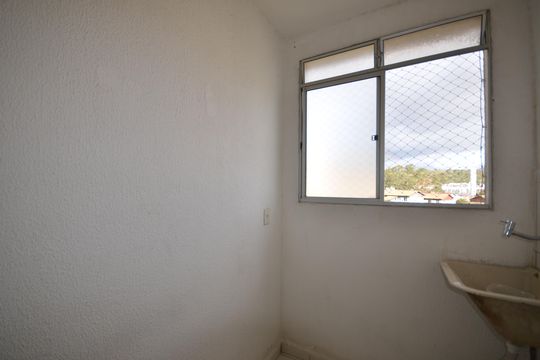 Area de Serviço de apartamento para alugar com 2 quartos, 44m² em Campo Grande, Rio de Janeiro