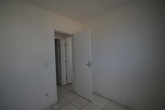 Quarto 2 de apartamento para alugar com 2 quartos, 44m² em Campo Grande, Rio de Janeiro
