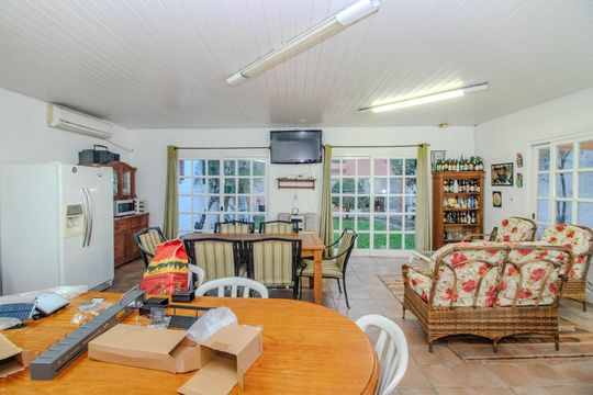 Espaço Gourmet de casa à venda com 3 quartos, 380m² em Vila Ipiranga, Porto Alegre