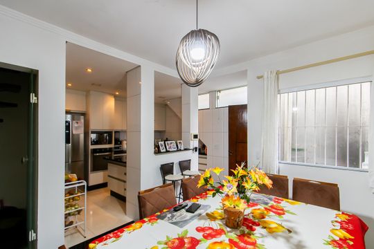 Cozinha de casa à venda com 3 quartos, 400m² em Vila Silvia, São Paulo