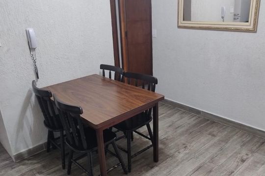 Sala de apartamento à venda com 2 quartos, 56m² em Vila Carmosina, São Paulo