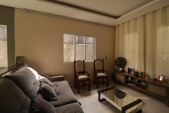 Casa à venda com 3 quartos, 223m² em Jardim Novo Mundo, Várzea Paulista