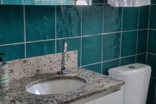 Banheiro de apartamento à venda com 2 quartos, 49m² em Vila Moinho Velho, São Paulo
