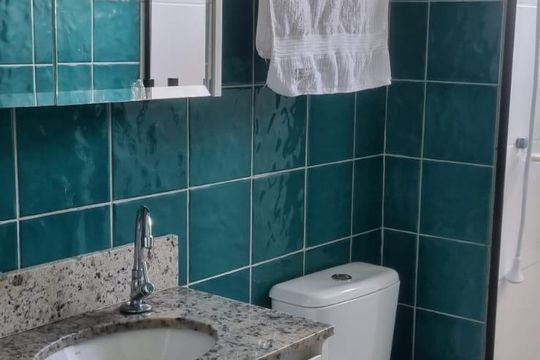 Banheiro de apartamento à venda com 2 quartos, 49m² em Vila Moinho Velho, São Paulo