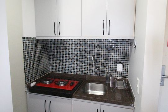 Cozinha de kitnet/studio para alugar com 1 quarto, 35m² em Jardim Sao Dimas, São José dos Campos