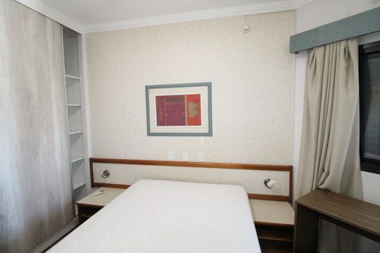 Quarto de kitnet/studio para alugar com 1 quarto, 35m² em Jardim Sao Dimas, São José dos Campos