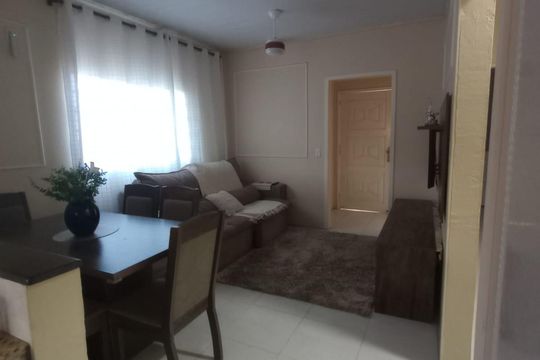 Sala de casa à venda com 3 quartos, 110m² em Olaria, Canoas