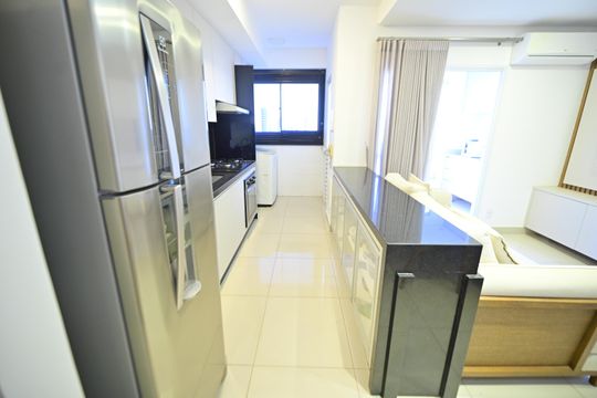 Cozinha de apartamento para alugar com 1 quarto, 42m² em Setor Bueno, Goiânia