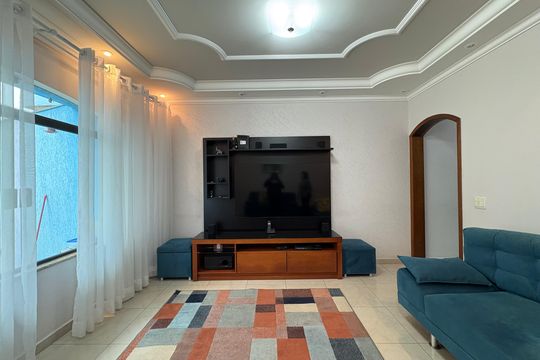 Sala de casa à venda com 3 quartos, 260m² em Vila Guaraciaba, Santo André