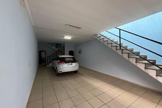 Garagem de casa à venda com 3 quartos, 260m² em Vila Guaraciaba, Santo André