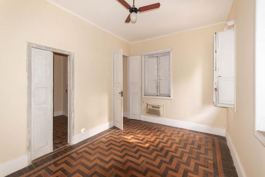 Quarto 1  de casa à venda com 5 quartos, 195m² em Imperial de São Cristóvão, Rio de Janeiro