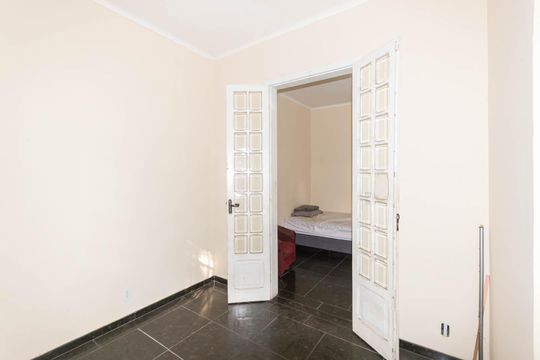 Sala de casa à venda com 5 quartos, 195m² em Imperial de São Cristóvão, Rio de Janeiro