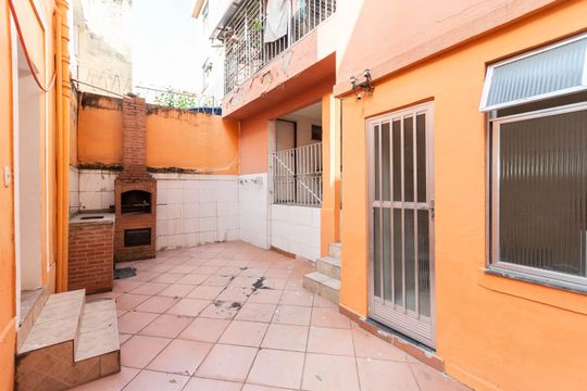 Quintal de casa à venda com 5 quartos, 195m² em Imperial de São Cristóvão, Rio de Janeiro