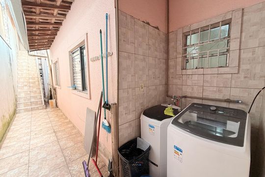 Casa à venda com 4 quartos, 150m² em Jardim Novo Mundo, Várzea Paulista