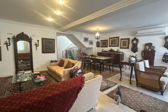 Sala de casa de condomínio à venda com 5 quartos, 250m² em Barra da Tijuca, Rio de Janeiro