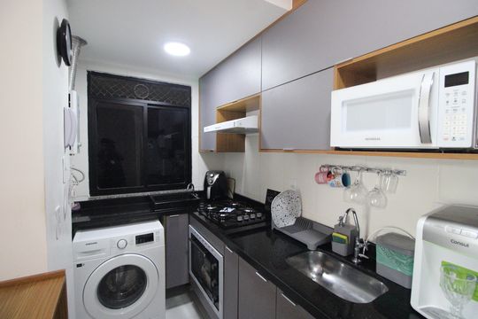 Cozinha de apartamento à venda com 1 quarto, 33m² em Encantado, Rio de Janeiro