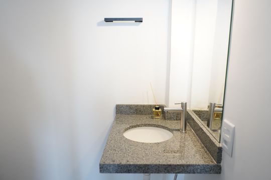 Banheiro de apartamento à venda com 1 quarto, 43m² em Brás, São Paulo
