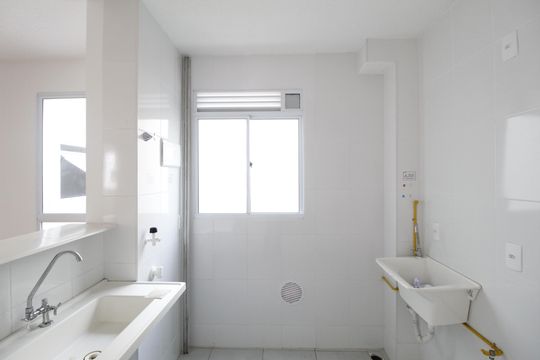 Cozinha de apartamento à venda com 2 quartos, 50m² em Chácara das Pedras, Porto Alegre
