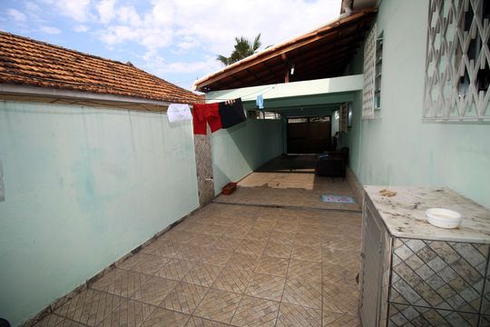 Garagem de casa à venda com 3 quartos, 100m² em Parada de Lucas, Rio de Janeiro
