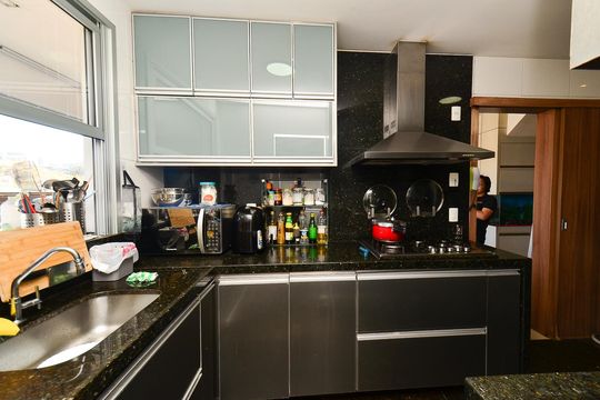 Cozinha de apartamento para alugar com 4 quartos, 180m² em Santa Cruz, Belo Horizonte