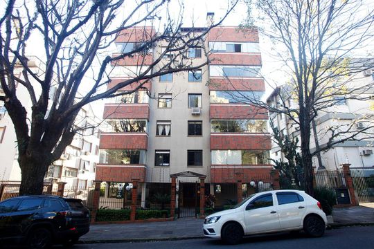 Fachada de apartamento à venda com 2 quartos, 107m² em Petrópolis, Porto Alegre