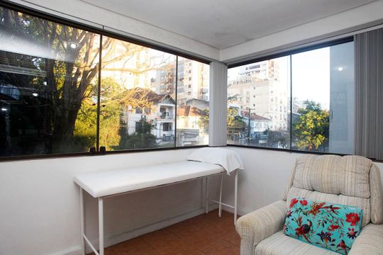 Suíte - Varanda de apartamento à venda com 2 quartos, 107m² em Petrópolis, Porto Alegre