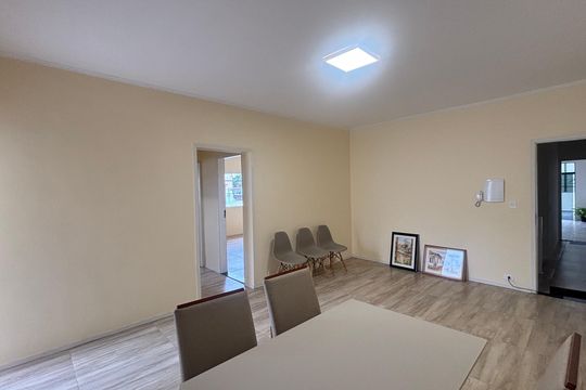 Sala  de casa de condomínio à venda com 2 quartos, 80m² em Jardim Stetel, Santo André