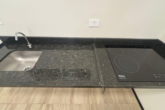 Cozinha de casa de condomínio à venda com 2 quartos, 80m² em Jardim Stetel, Santo André