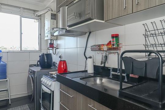 Cozinha de apartamento à venda com 2 quartos, 51m² em Passo das Pedras, Porto Alegre
