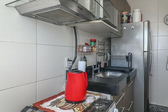 Cozinha de apartamento à venda com 2 quartos, 51m² em Passo das Pedras, Porto Alegre