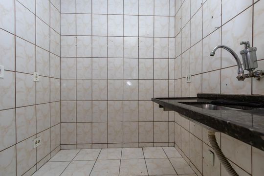 Cozinha de apartamento à venda com 2 quartos, 60m² em Jaqueline, Belo Horizonte