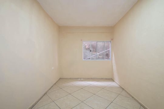 Quarto 2 de casa para alugar com 2 quartos, 60m² em Jardim Casablanca, São Paulo