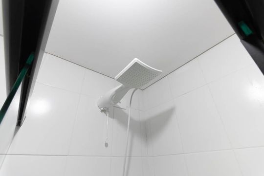 Banheiro Social de apartamento para alugar com 1 quarto, 33m² em Vila Nair, São Paulo