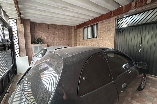 Garagem de casa à venda com 4 quartos, 290m² em Cocaia, Guarulhos