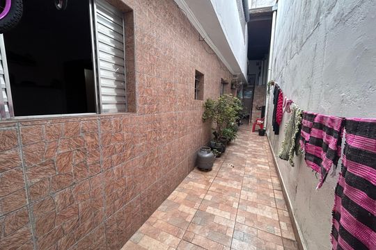 Quintal de casa à venda com 4 quartos, 290m² em Cocaia, Guarulhos